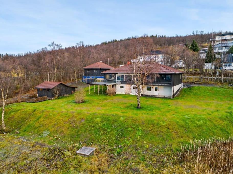 Hus Med Egen Strandlinje Тромсьо Екстериор снимка